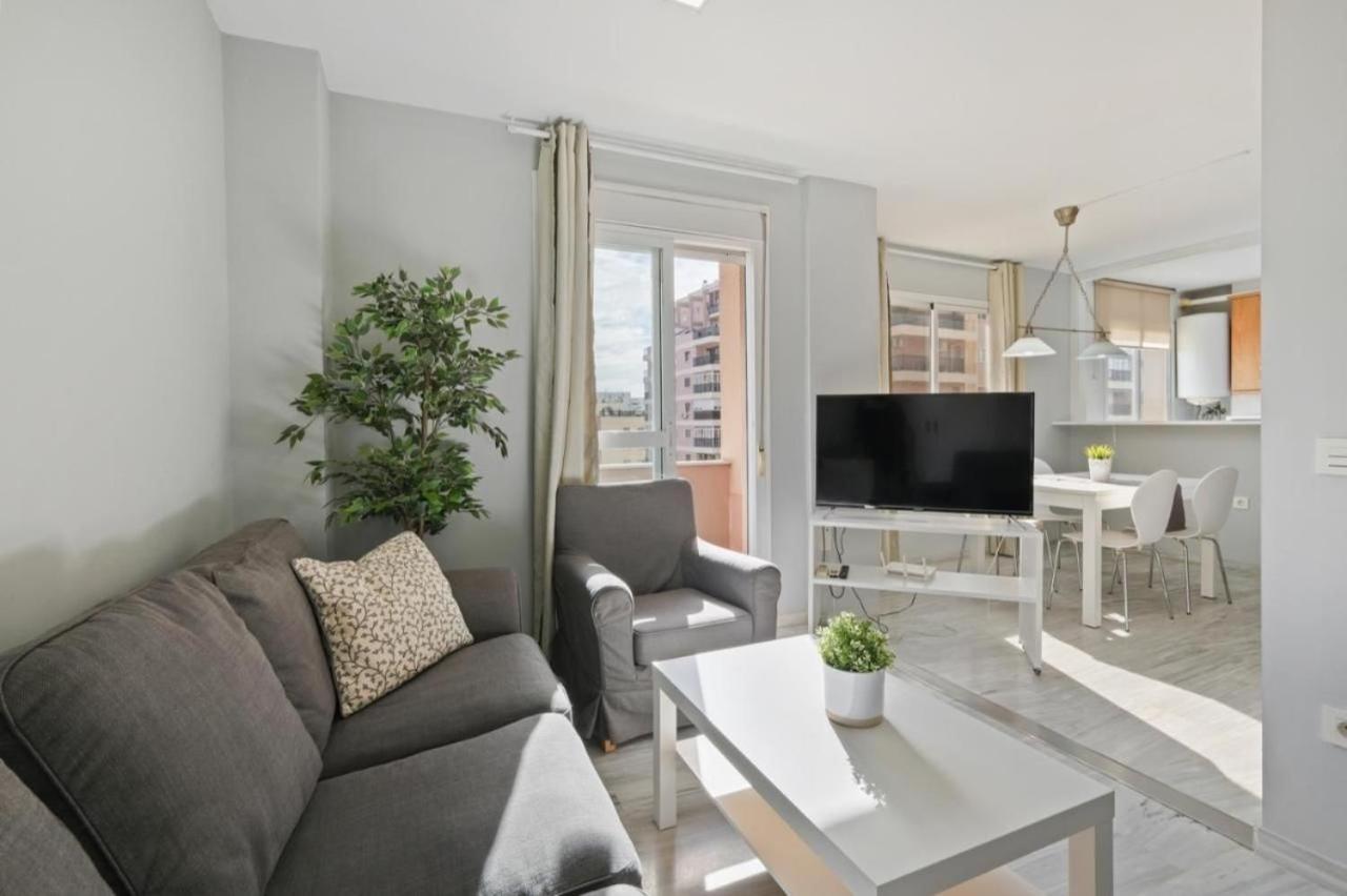 Apartamento En Calle Cuarteles De Dos Habitaciones Málaga Buitenkant foto
