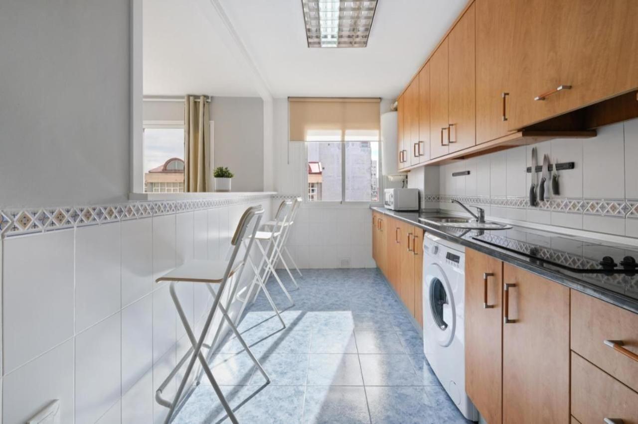 Apartamento En Calle Cuarteles De Dos Habitaciones Málaga Buitenkant foto