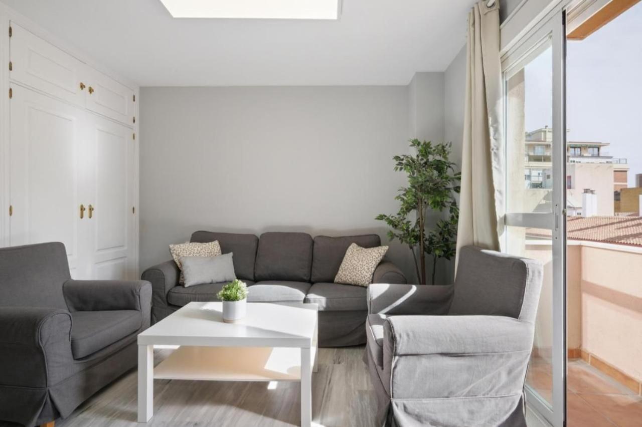 Apartamento En Calle Cuarteles De Dos Habitaciones Málaga Buitenkant foto