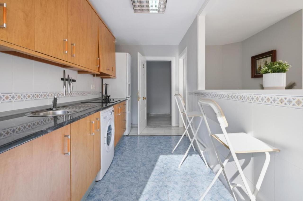 Apartamento En Calle Cuarteles De Dos Habitaciones Málaga Buitenkant foto